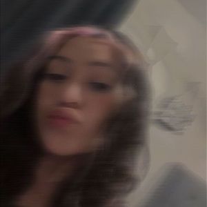 Meet your Posher, Mia